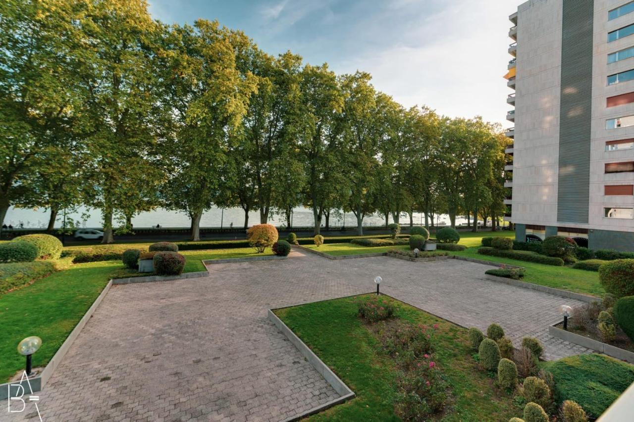 Le Matignon - Design Apartment Facing Lake Анси Экстерьер фото